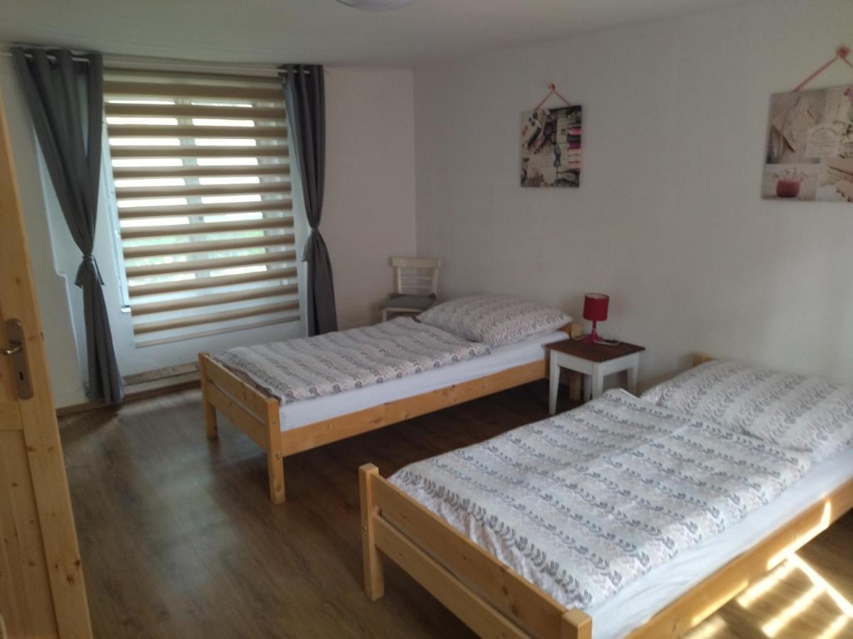 Ubytovanie Tibor Skarba Dunajská Streda Extérieur photo